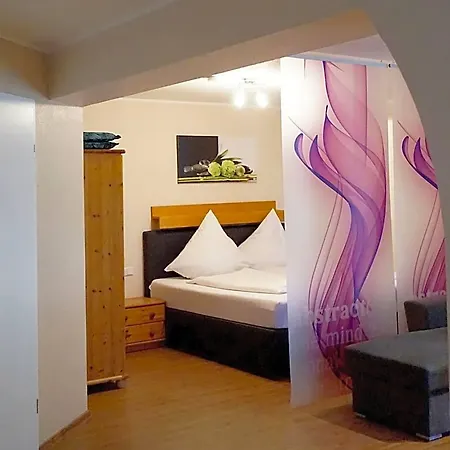 Otel Daslenz 3*